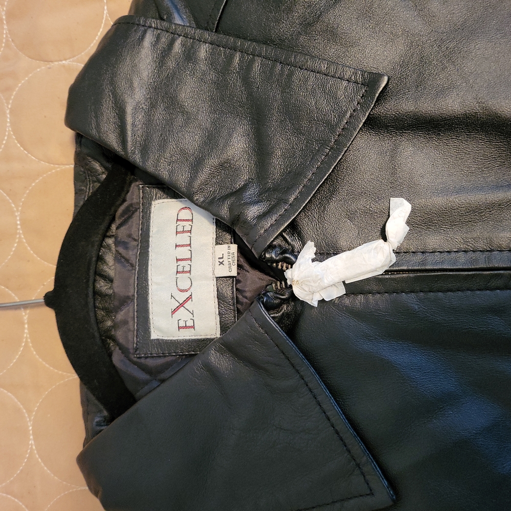 Leather Jacket - Picture 2 of 7
